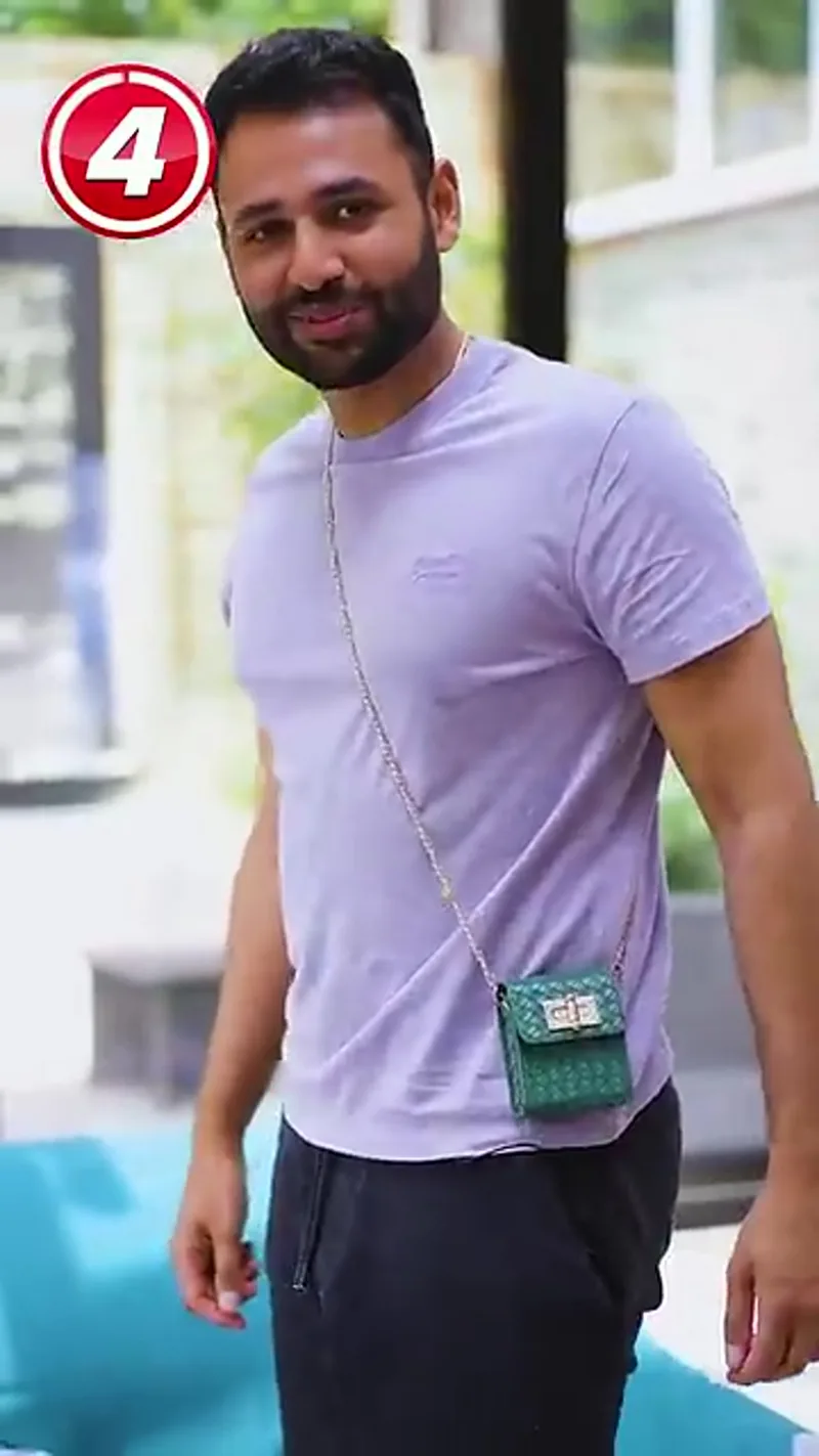 Fluffy foldable phone case