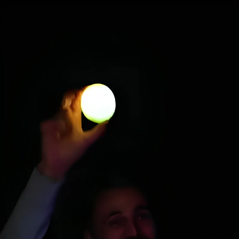 LED juggling balls