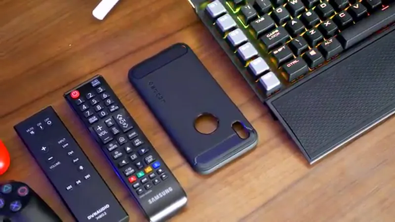 ESR iPhone X Case