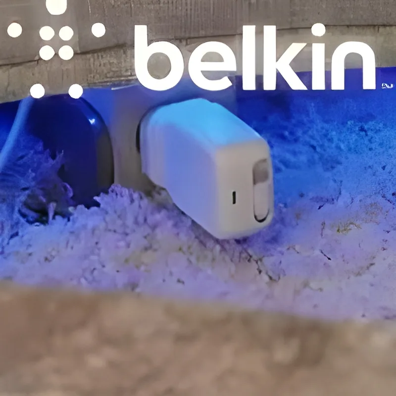 Belkin Retractable Wall Charger