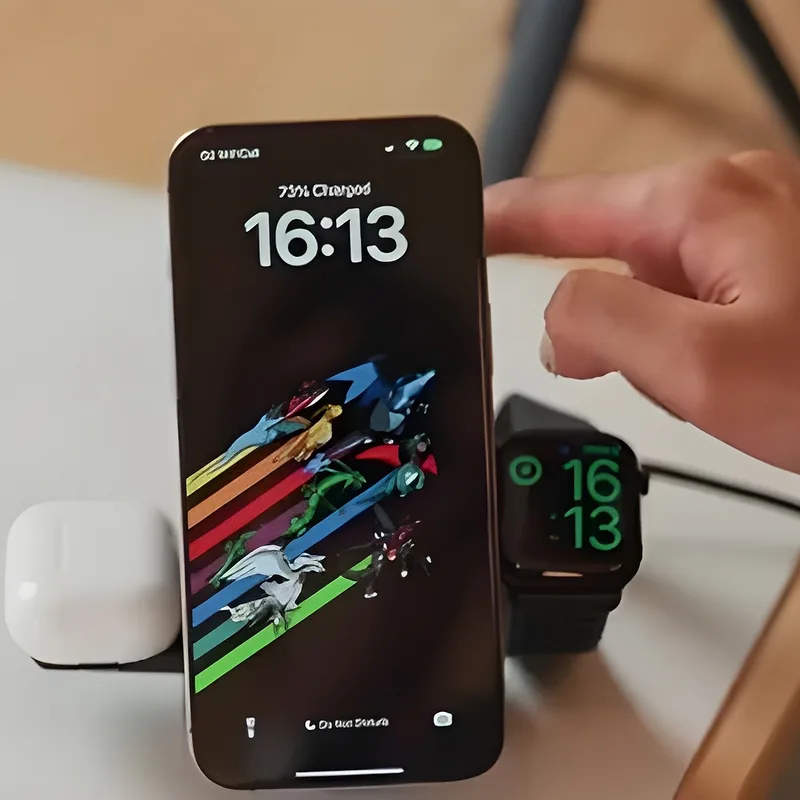 3-in-1 Rotating Wireless Charger