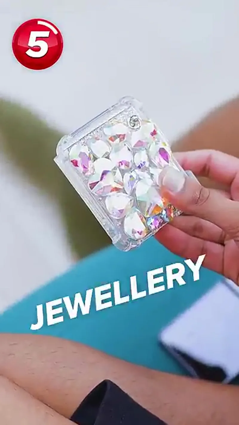 Jewelled foldable phone case with pop socket