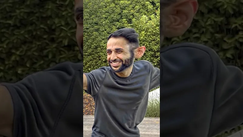 Can your iPhone see the back of your head?