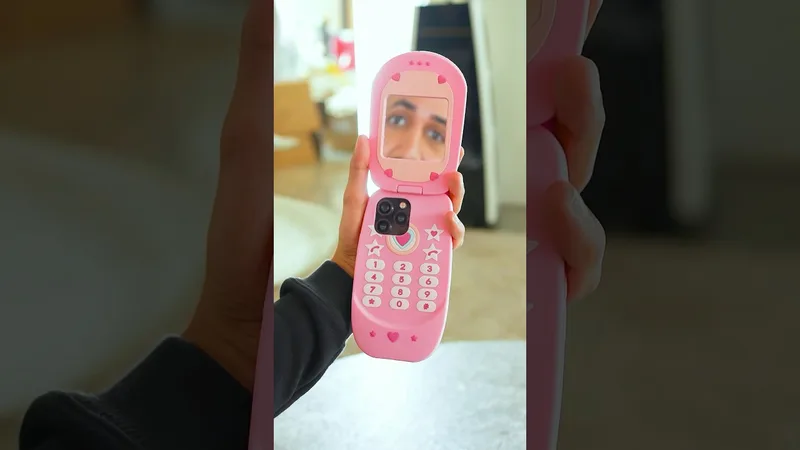 5 Phone Cases With SECRET Abilities!